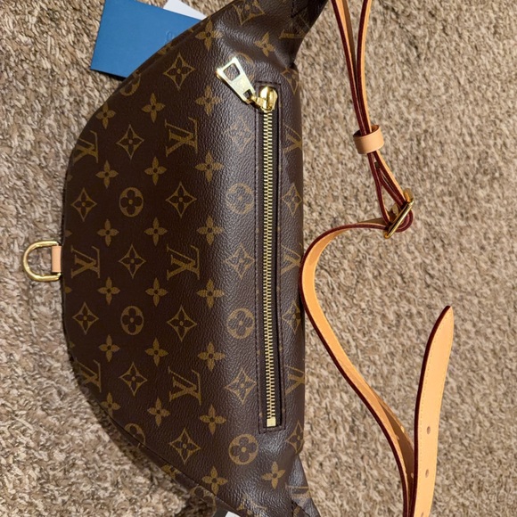 Pre-owned LV Bumbag - Excellent Condition - Picture 4 of 9